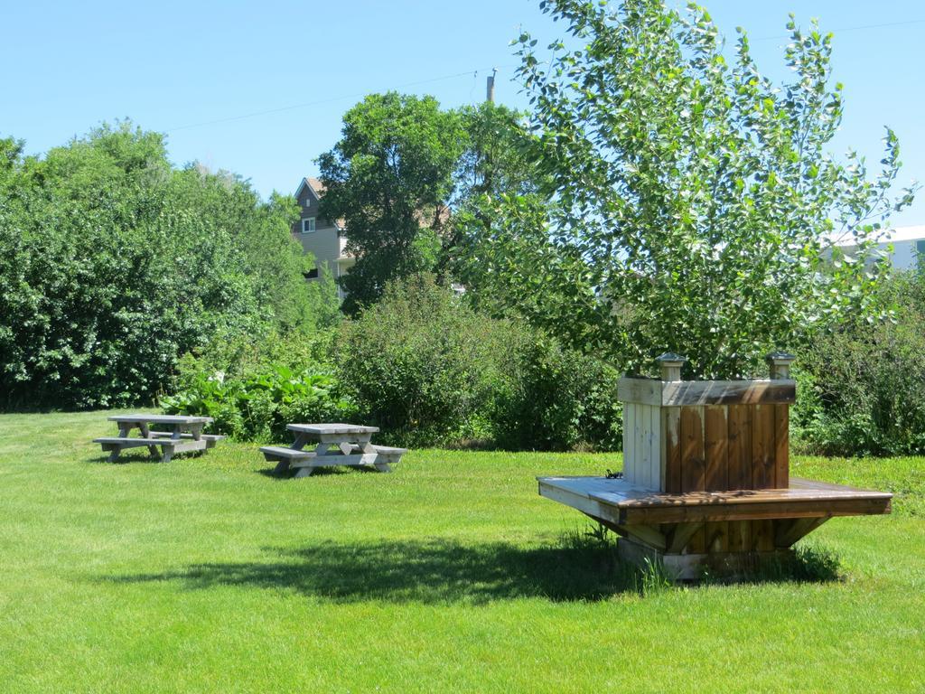 Orchard View Bed And Breakfast Moose Jaw Exteriör bild